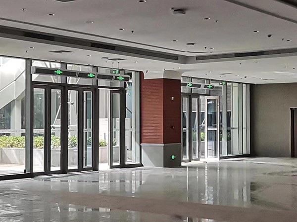 如何評估消防應急照明與疏散指示系統的可靠性？