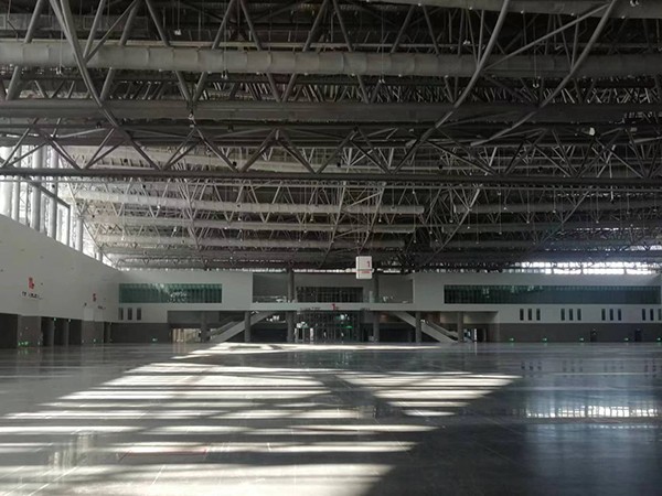 應急照明疏散指示系統在哪些場所是必需的？