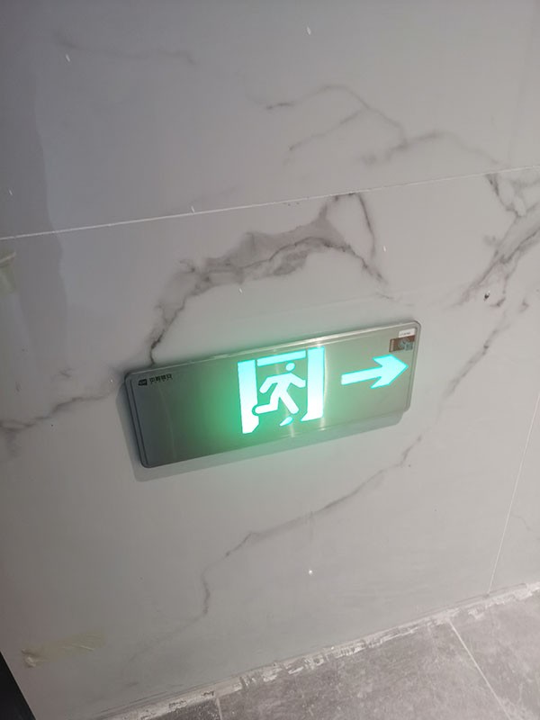 應急疏散系統在復雜建筑結構中的適用性如何？